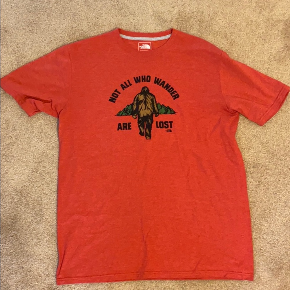 Men’s NorthFace shirt